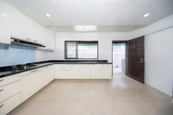 Highland Road (D19), Terrace #543062691